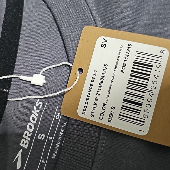 Brooks Move Gray T-Shirt Size‎ Small NWT - Picture 4 of 5